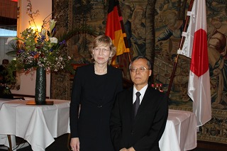 2. Bürgermeisterin dr. Stapelfest und Generalkonsul Kosaka