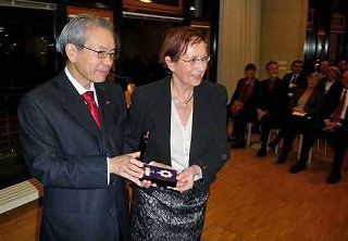 Heide Simonis und Generalkonsul Narumiya