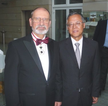 Prof. Dr. Pohl und Generalkonsul Kosaka