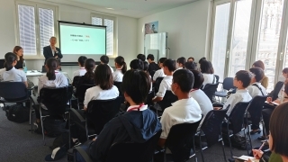 東京都大田区立中学校生徒海外派遣団の当館来訪